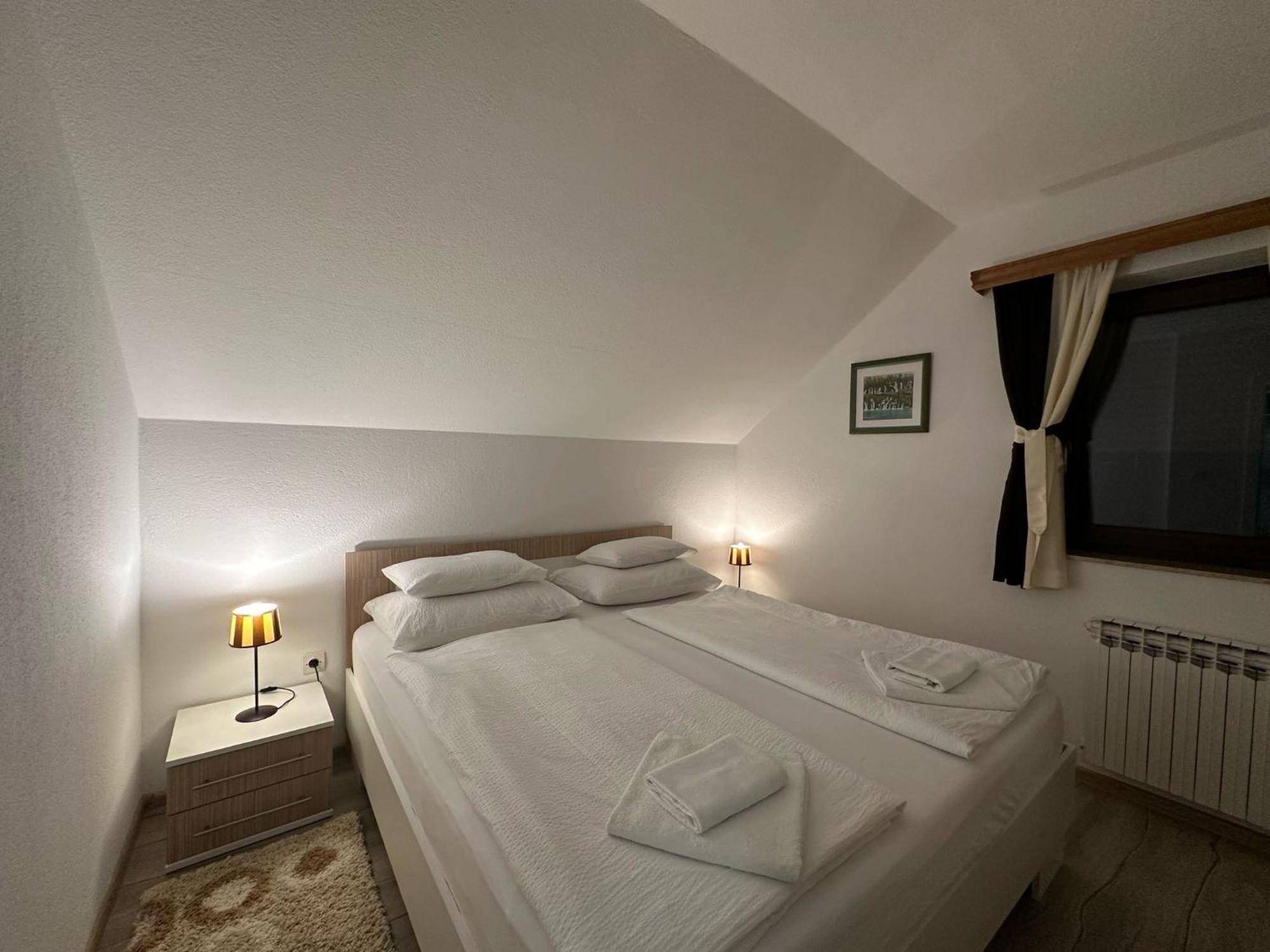 Apartment Rosandic Smoljanac Bagian luar foto