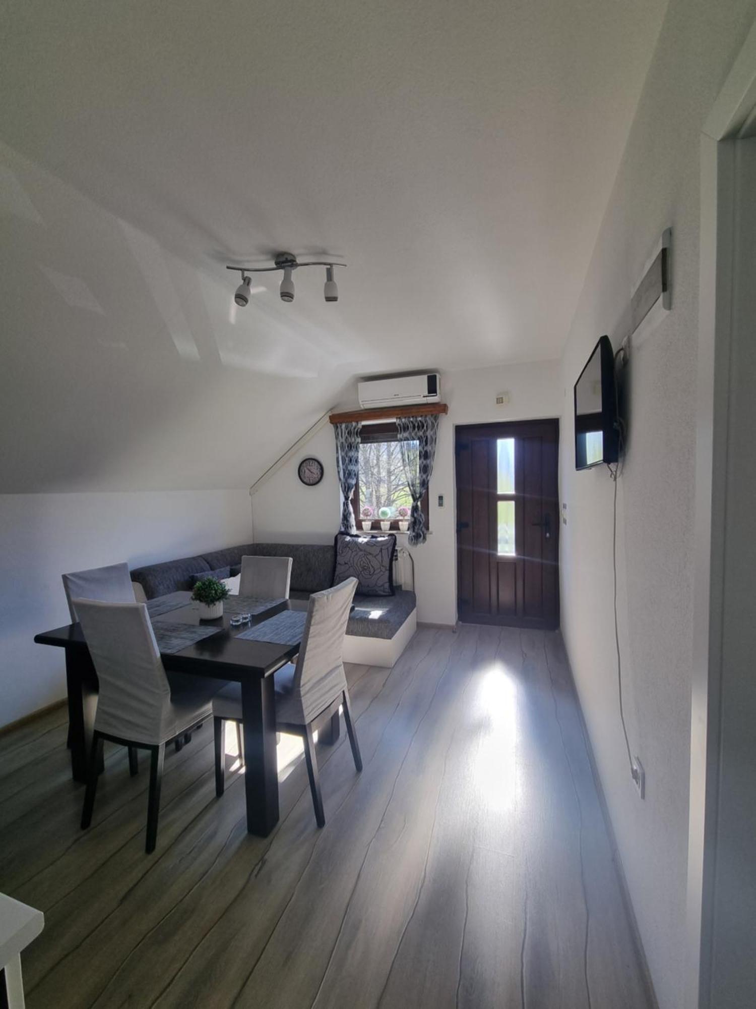 Apartment Rosandic Smoljanac Bagian luar foto